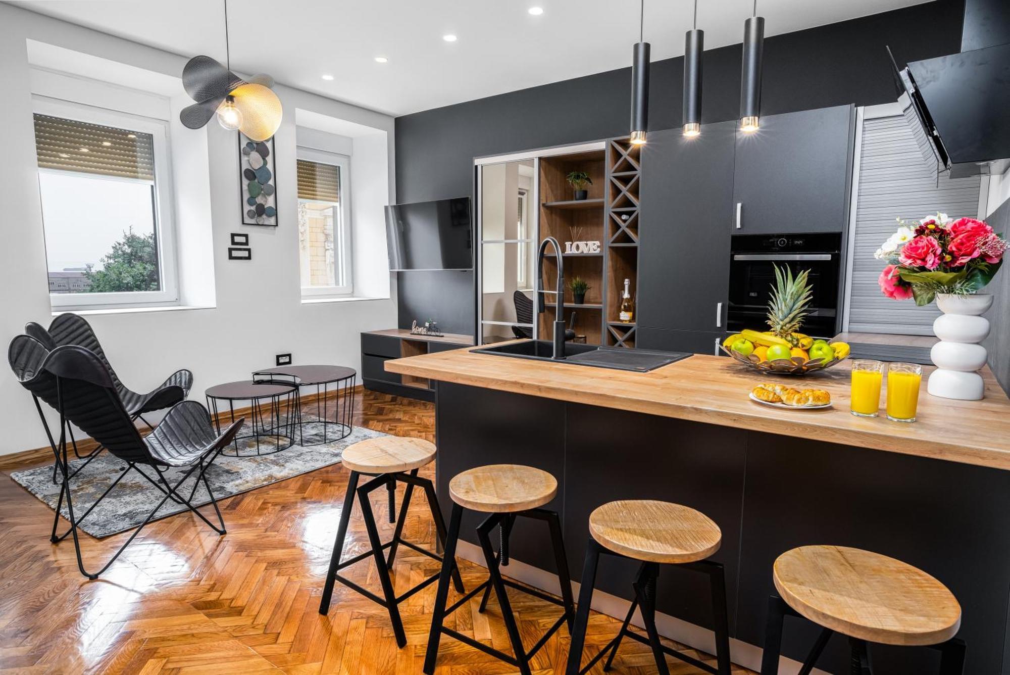Apartment Atelier